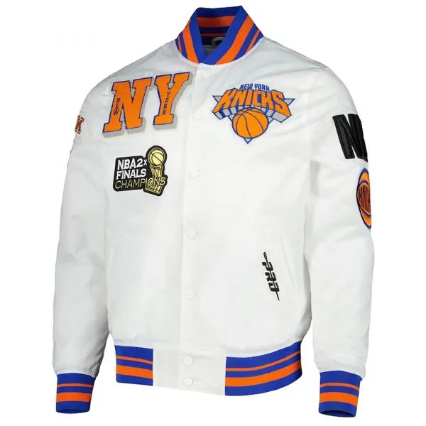 2x-Finals-Champions-Mash-Up-Capsule-New-York-Knicks-White-Jacket.webp