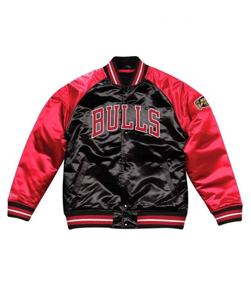 chaqueta-chicago-bulls-hombre-jacket-scaled-1.webp Chaqueta Hombre Chicago Bulls College Jacket